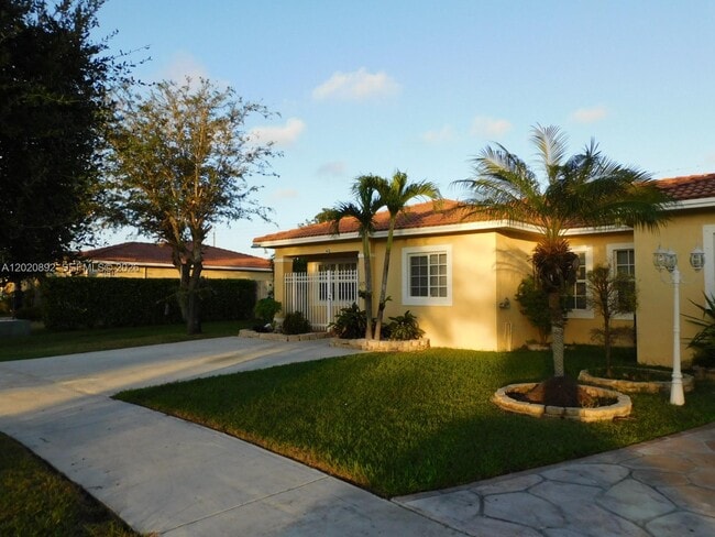 Building Photo - 21511 SW 122nd Ct