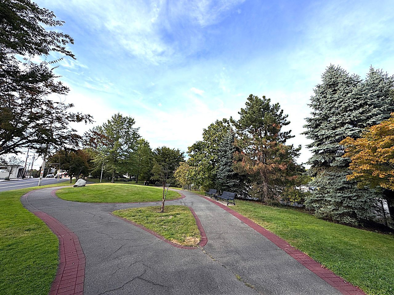 Building Photo - 848 Main St