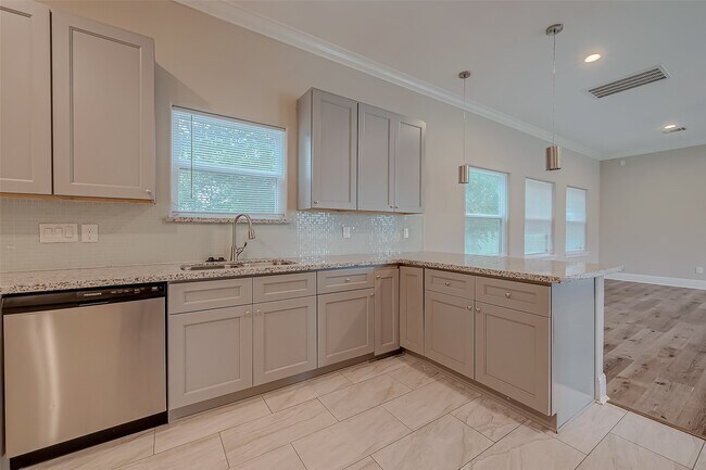 Building Photo - 6020 Fite Rd