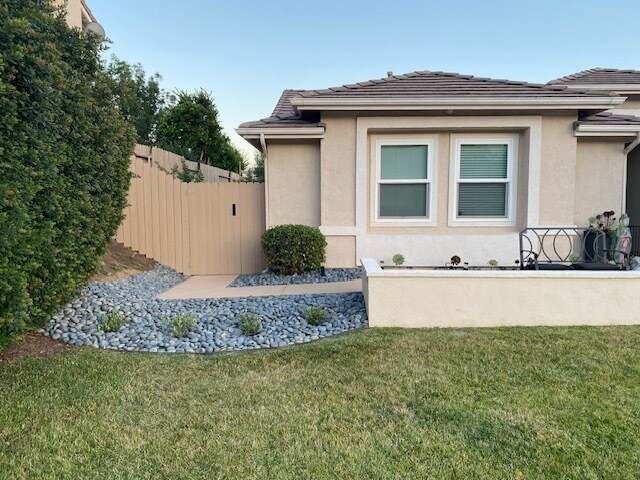 Building Photo - 33295 Via Alvaro