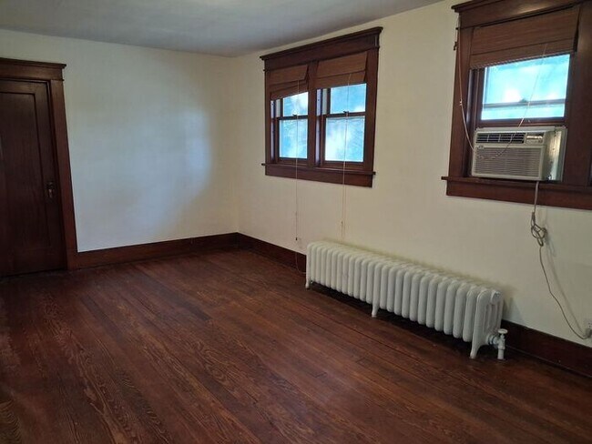 Building Photo - 4 bedroom home in Galien, MI