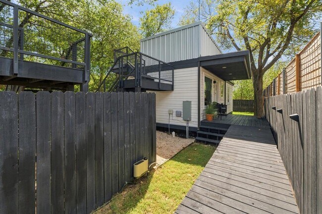 Building Photo - 5307 Prock Ln