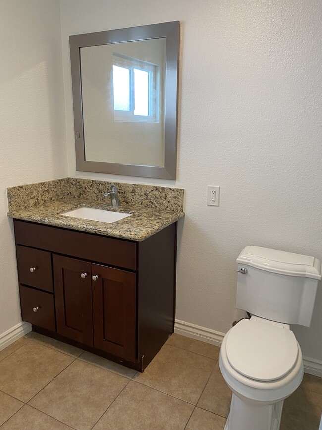 Master Bath - 2901 Mendoza Dr