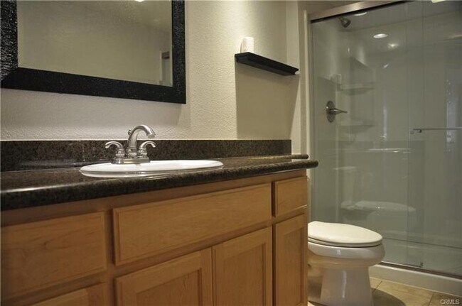 Building Photo - 2400 Del Mar Way