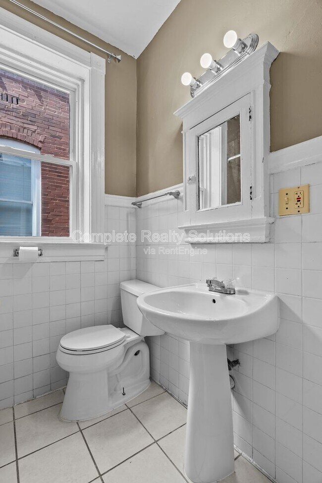 Building Photo - 4109 Hartford St