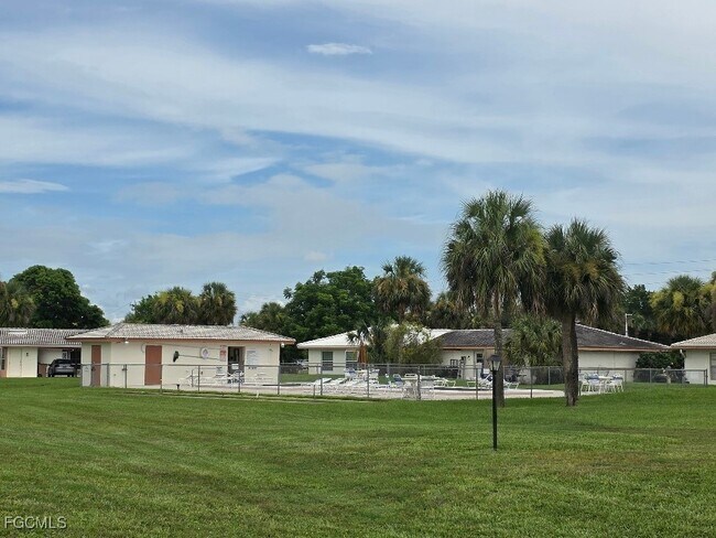 Building Photo - 204 Oakmont Pkwy