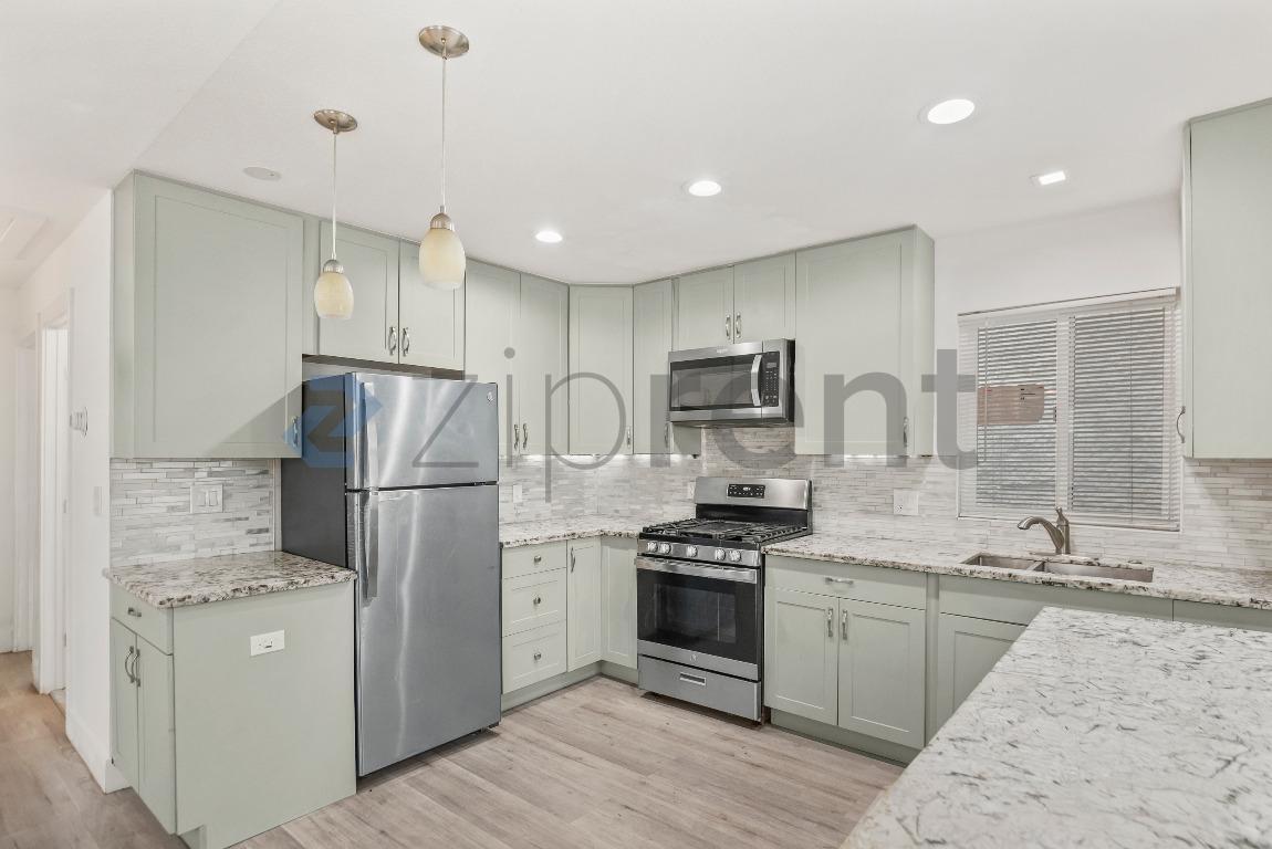 Building Photo - 34497 Salinas Pl