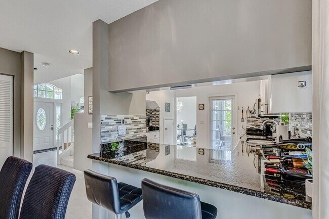 Building Photo - 18174 SE Fairview Cir