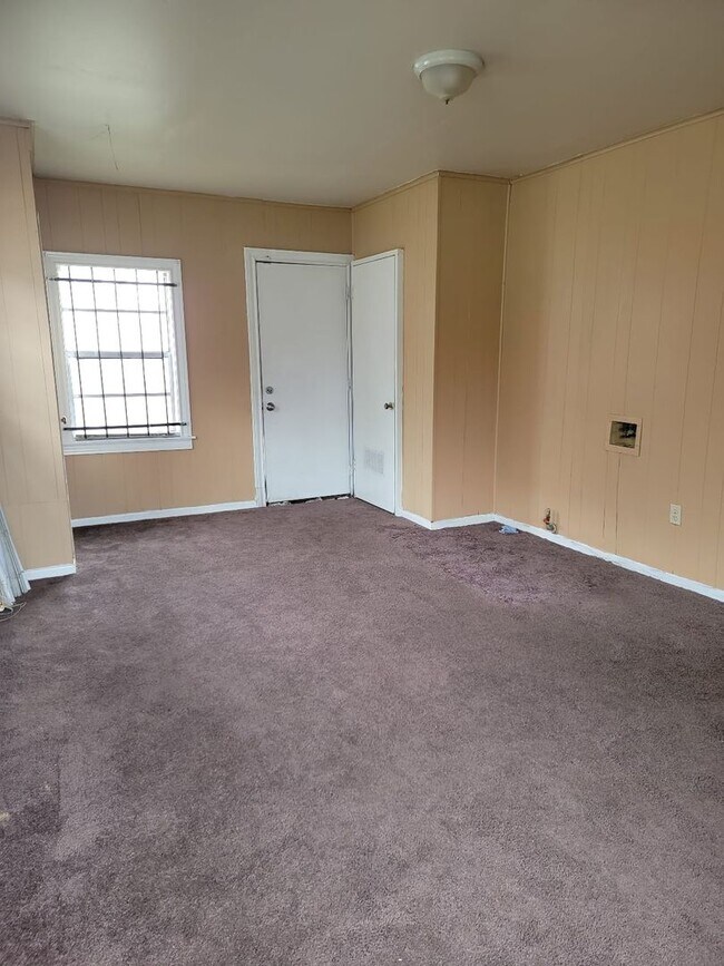 Building Photo - Charming 3 Bedroom Single Family in Houston