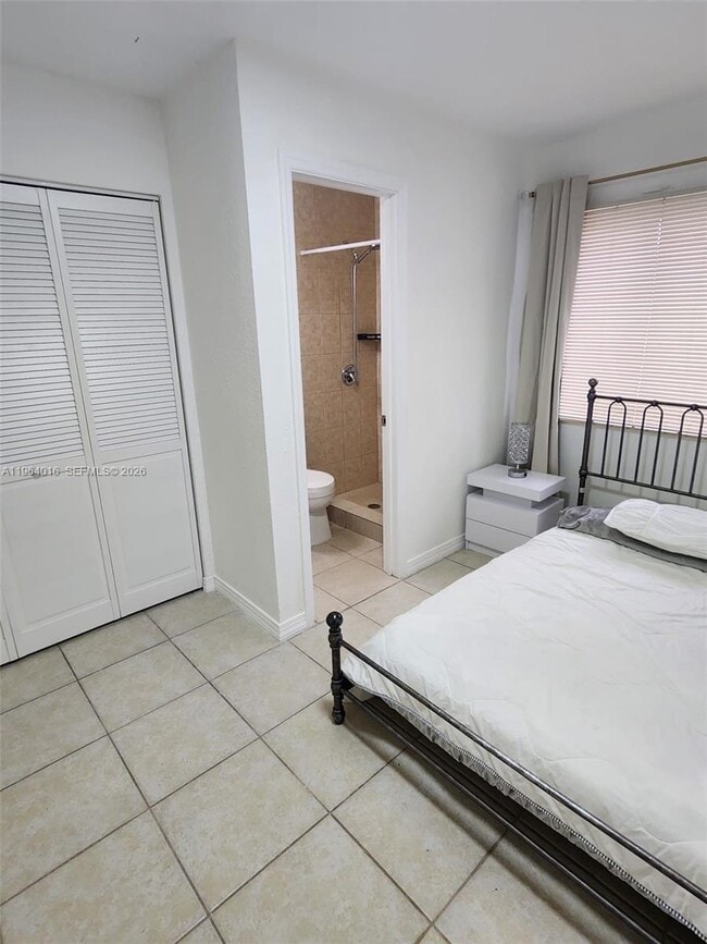 Building Photo - 2880 NW 56th St