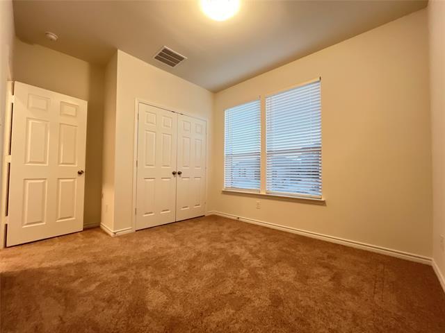 Building Photo - 2504 Wesley Ave