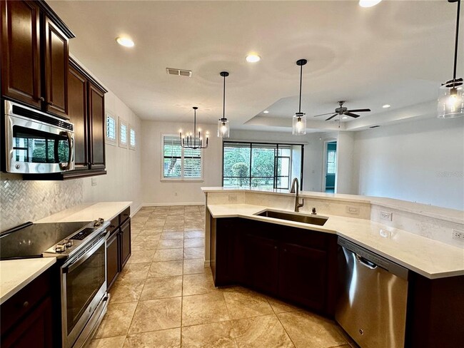 Building Photo - 1321 Cielo Ct