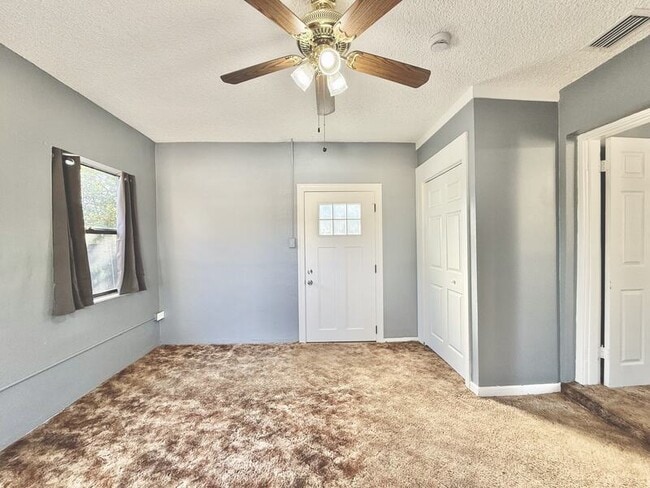 Building Photo - 1828 20th Ave S