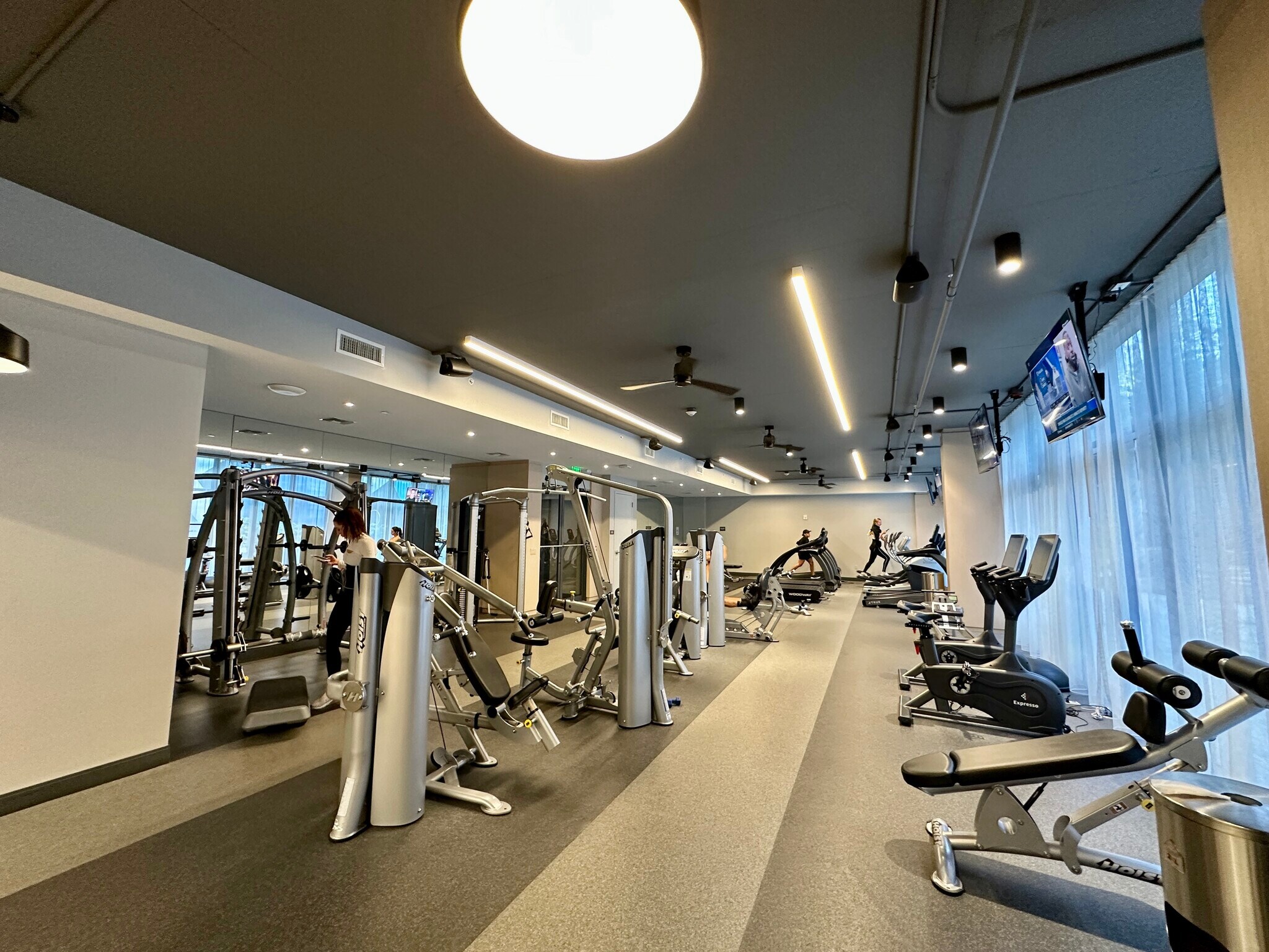 Building Photo - 558 NW 30th St