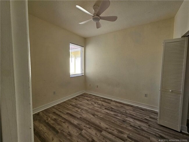 Building Photo - 44 SE Sedona Cir