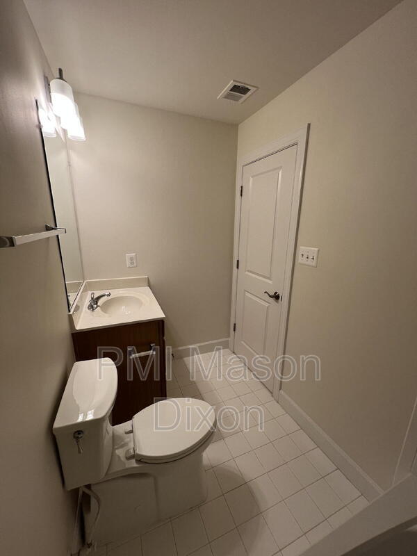 Building Photo - 9105 Fox Stream Way