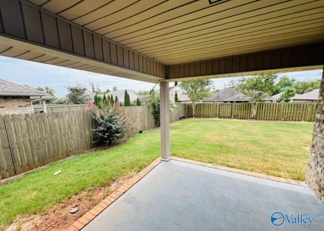 Building Photo - 111 Pembridge Ln