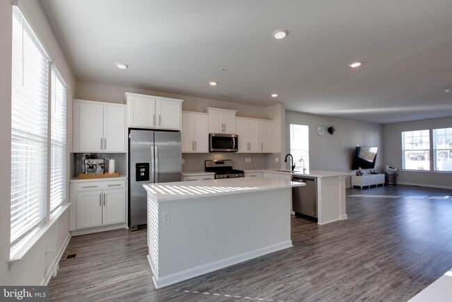 Building Photo - 7928 Patterson Wy