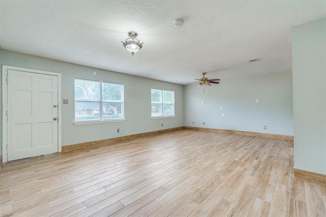 Building Photo - 116 Denton Dr