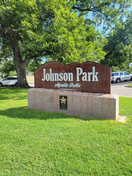 Johnson Park walking Distance - 1109 Cedar Dr