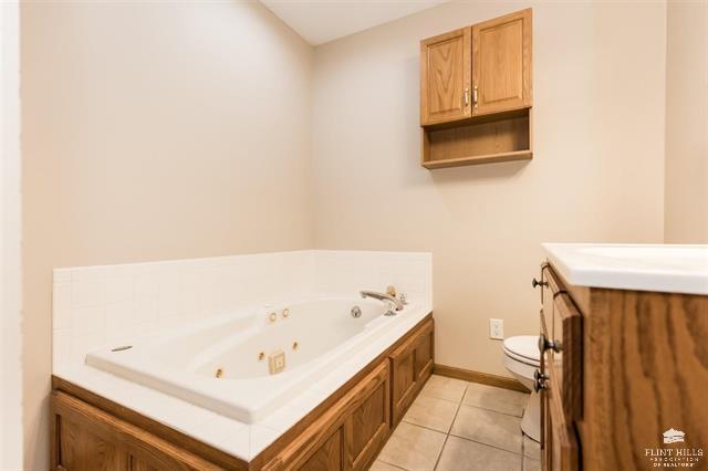 Building Photo - 4193 Taneil Dr