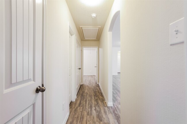 Building Photo - 13119 Italian Cypress Trail
