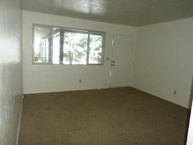 Building Photo - 801 Ashland St