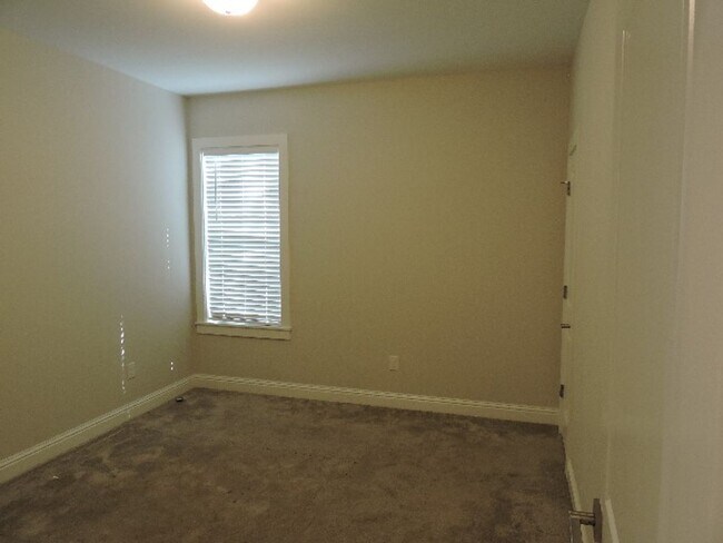 Building Photo - 5 YR old Modern Farmhouse designed 3BR/2BA...