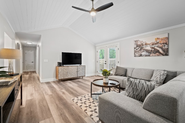 Building Photo - 4 Amherst Ave