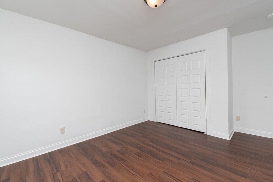 Building Photo - 1218 N 27th St