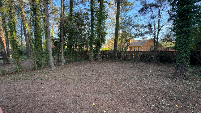 Building Photo - 656 Longbow Ct