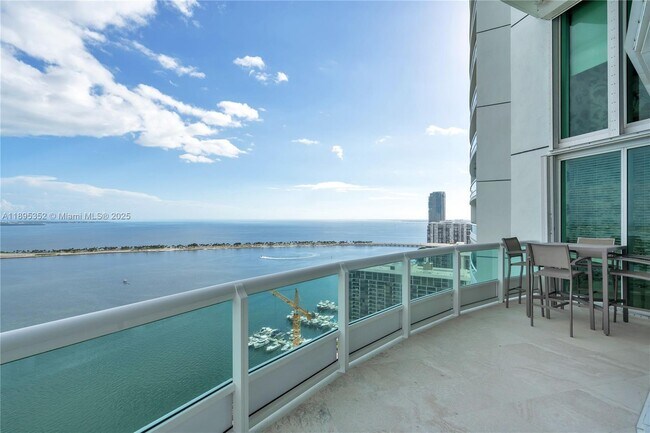 Building Photo - 1643 Brickell Ave