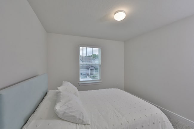 Building Photo - 30089 Skylark Dr