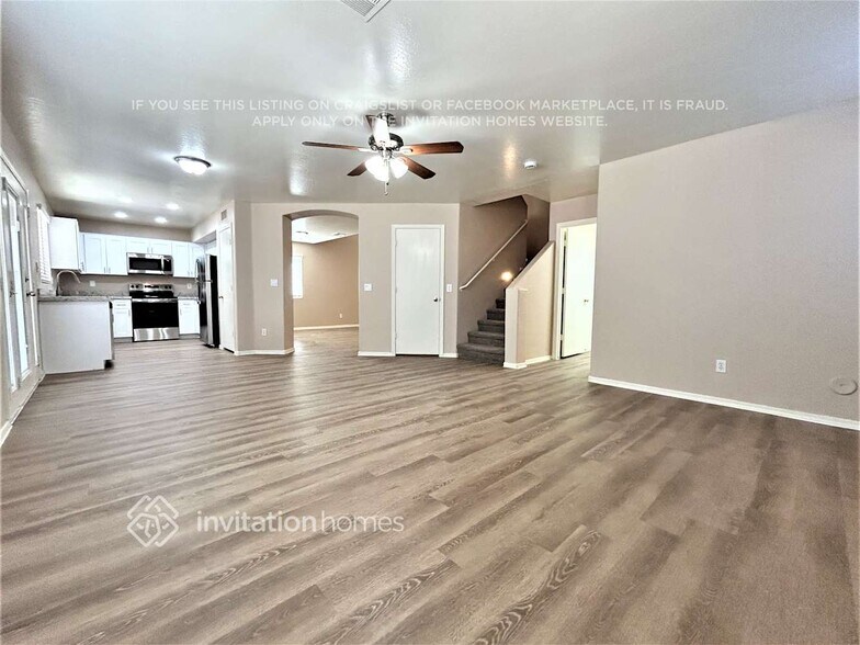 Building Photo - 15787 W Anasazi St