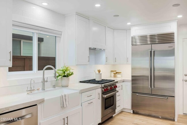 Building Photo - 5113 Whitecap St