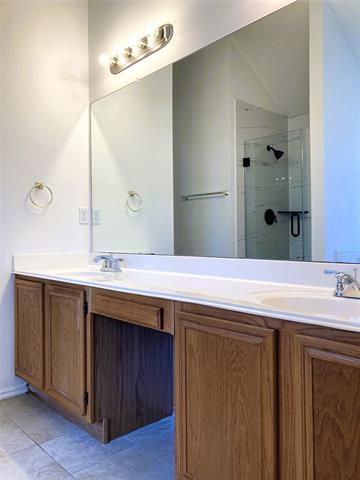 Building Photo - 2078 Belvedere Dr