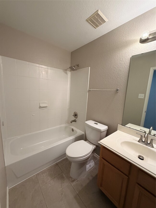 Building Photo - 3026 Tall Tree Ridge Way