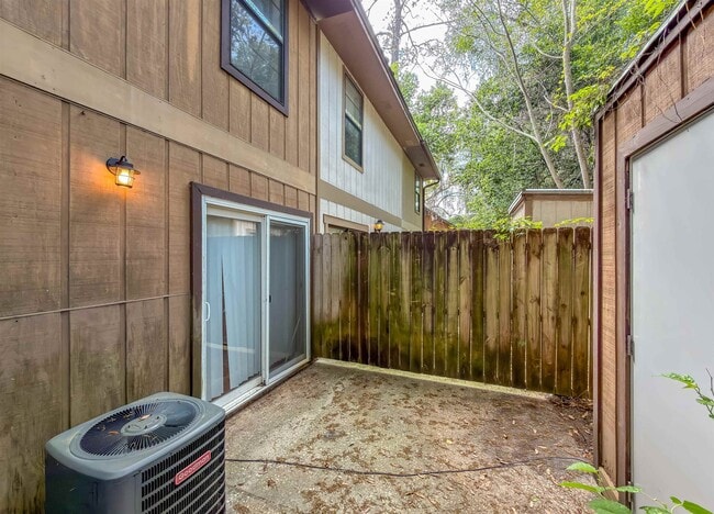 Building Photo - 3294 Nekoma Ln