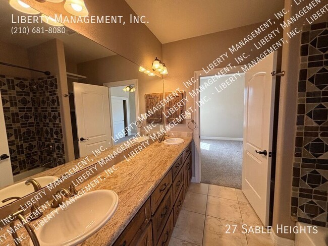 Building Photo - 5 bedrooms, 4.5 bathrooms in Mesa Grande i...