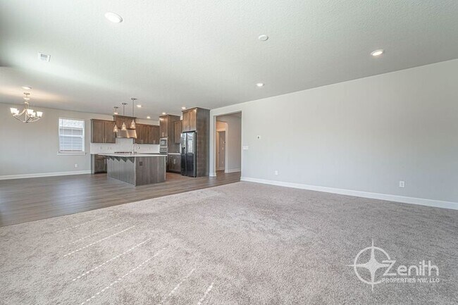 Building Photo - 4837 S 16th Dr