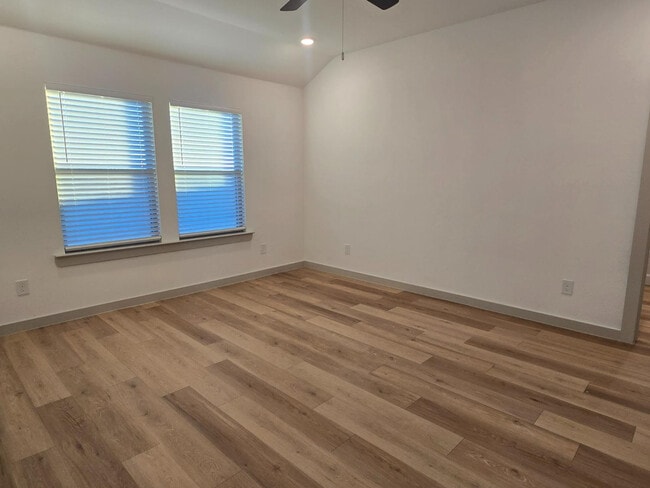 Building Photo - 7425 8th St