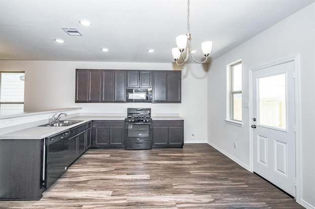 Building Photo - 826 Wembley Wood Wy
