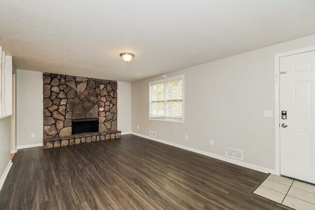 Building Photo - 4031 Yeager Rd