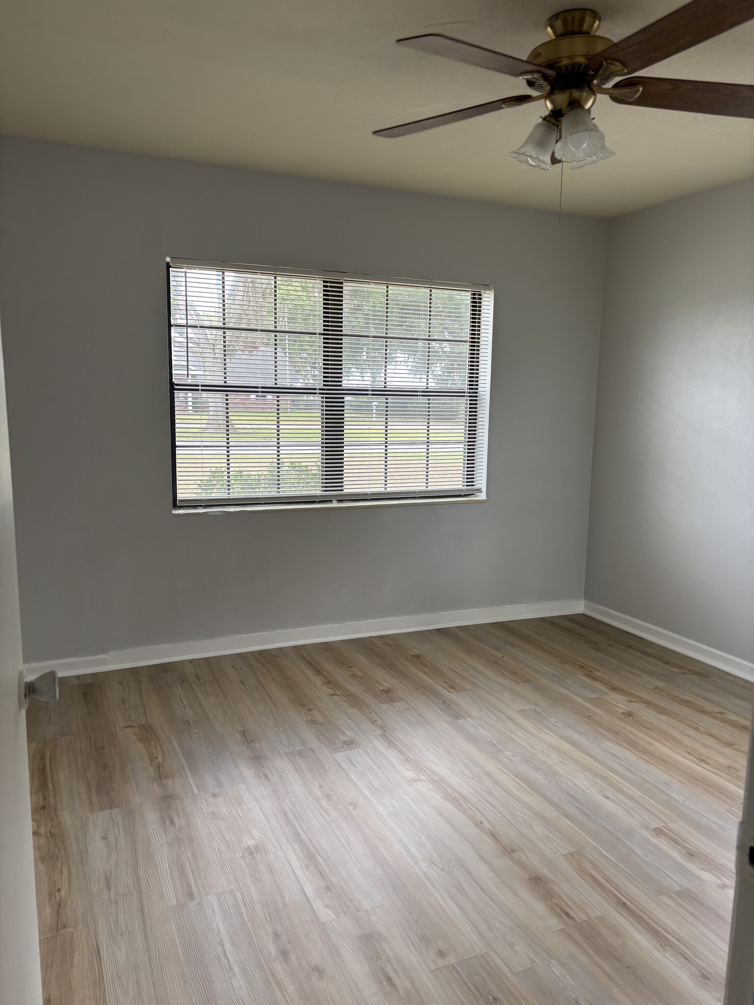 Building Photo - 137 N Lake Reedy Blvd