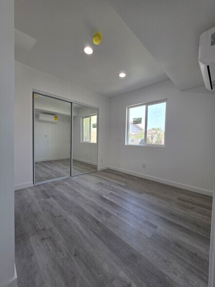 Primary Photo - 635 W 51st St