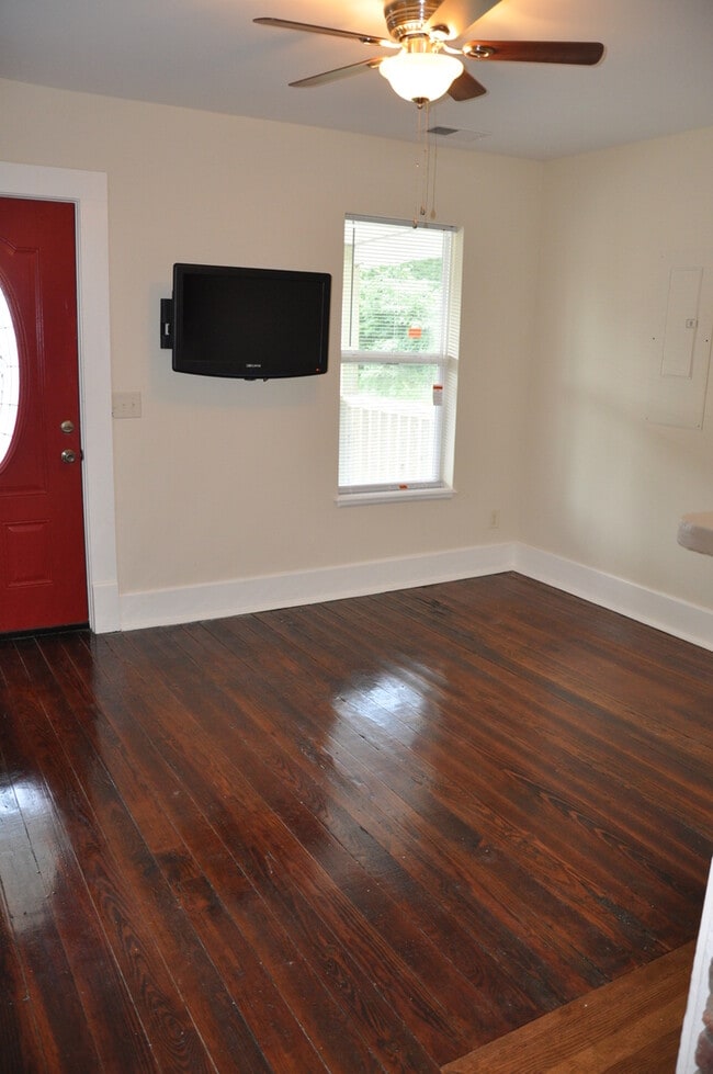 Building Photo - Pre-Leasing Now for the Fall Semester 2026