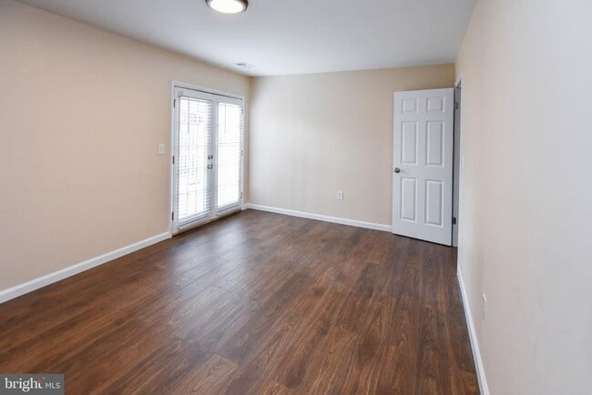 Building Photo - 7316 Cipriano Springs Dr