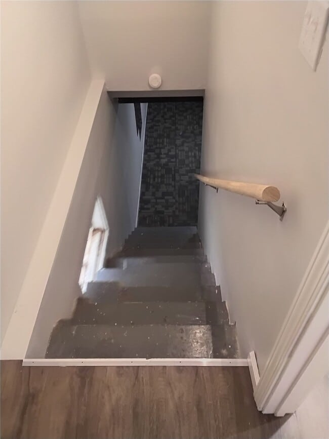 Building Photo - 7454 Blanding Dr