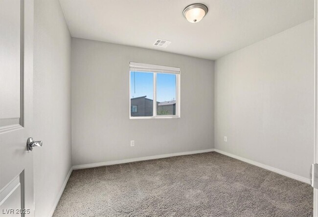 Building Photo - 3828 Ramura Ave