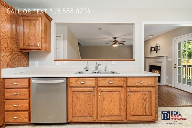 Building Photo - 3013 Pipkin Hills Dr